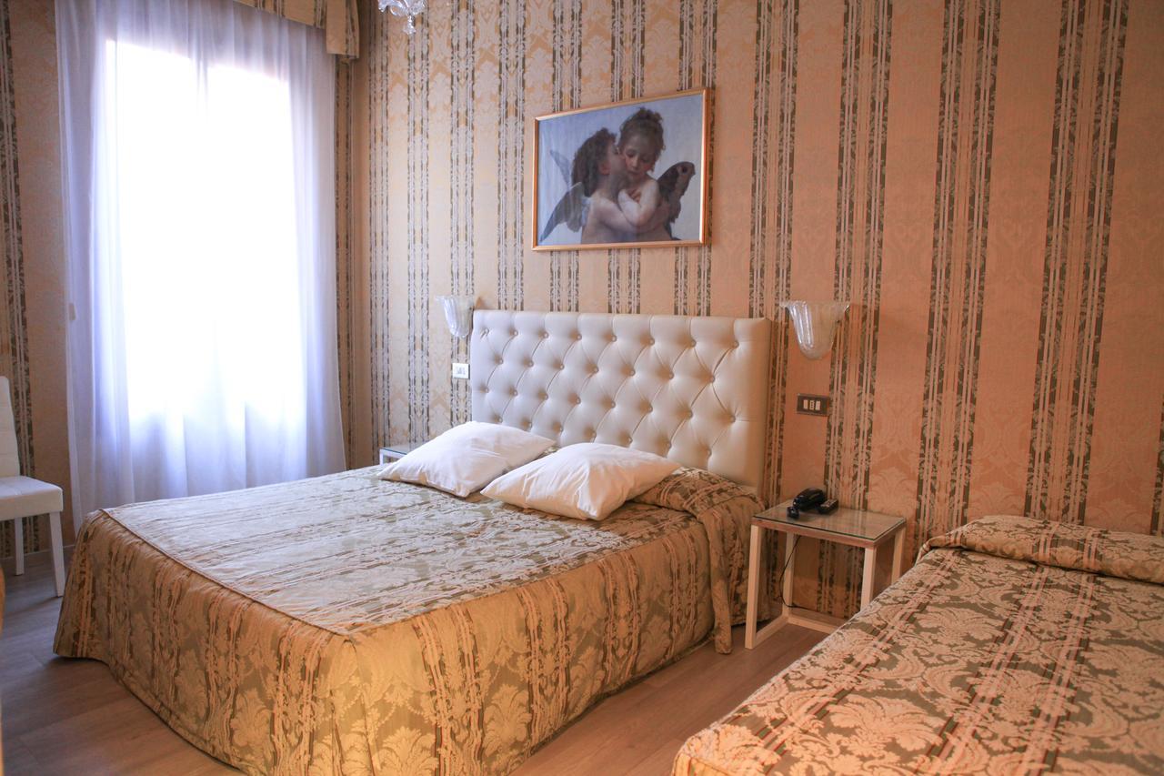 Bridge Hotel 3*